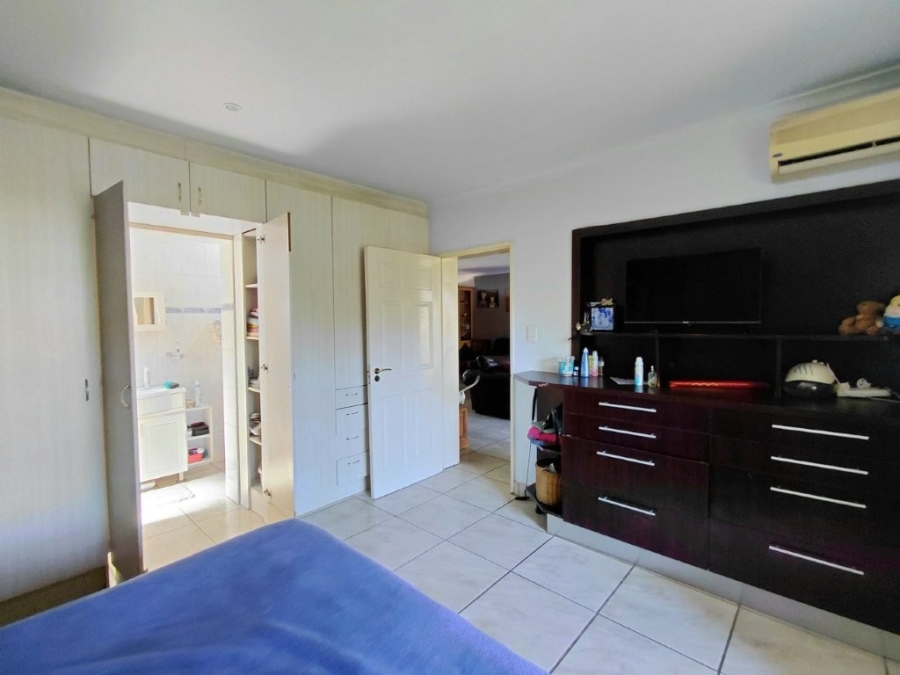 5 Bedroom Property for Sale in Penhill Western Cape